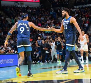 队时表现顽 队时表现顽