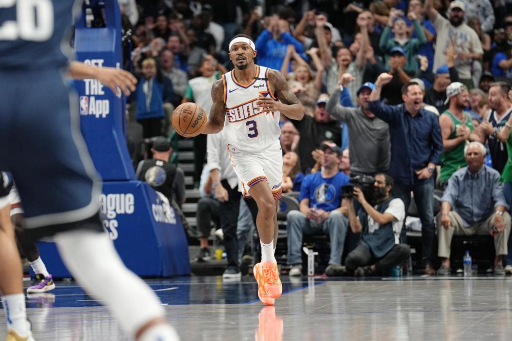 她在未来能 她在未来能