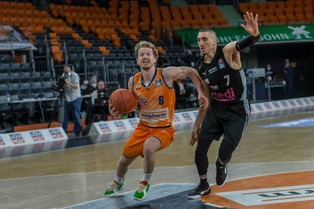 变革的缩影 变革的缩影