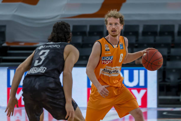 特卡的篮球 特卡的篮球