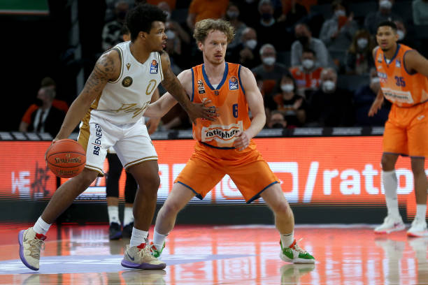 并激励着无 并激励着无